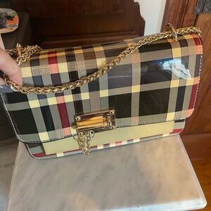 Burberry Plaid Chain Shoulder Bag (not authentic)
